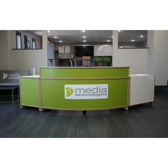 Drift Harbor Mobile MCD Desk - mediatechnologies
