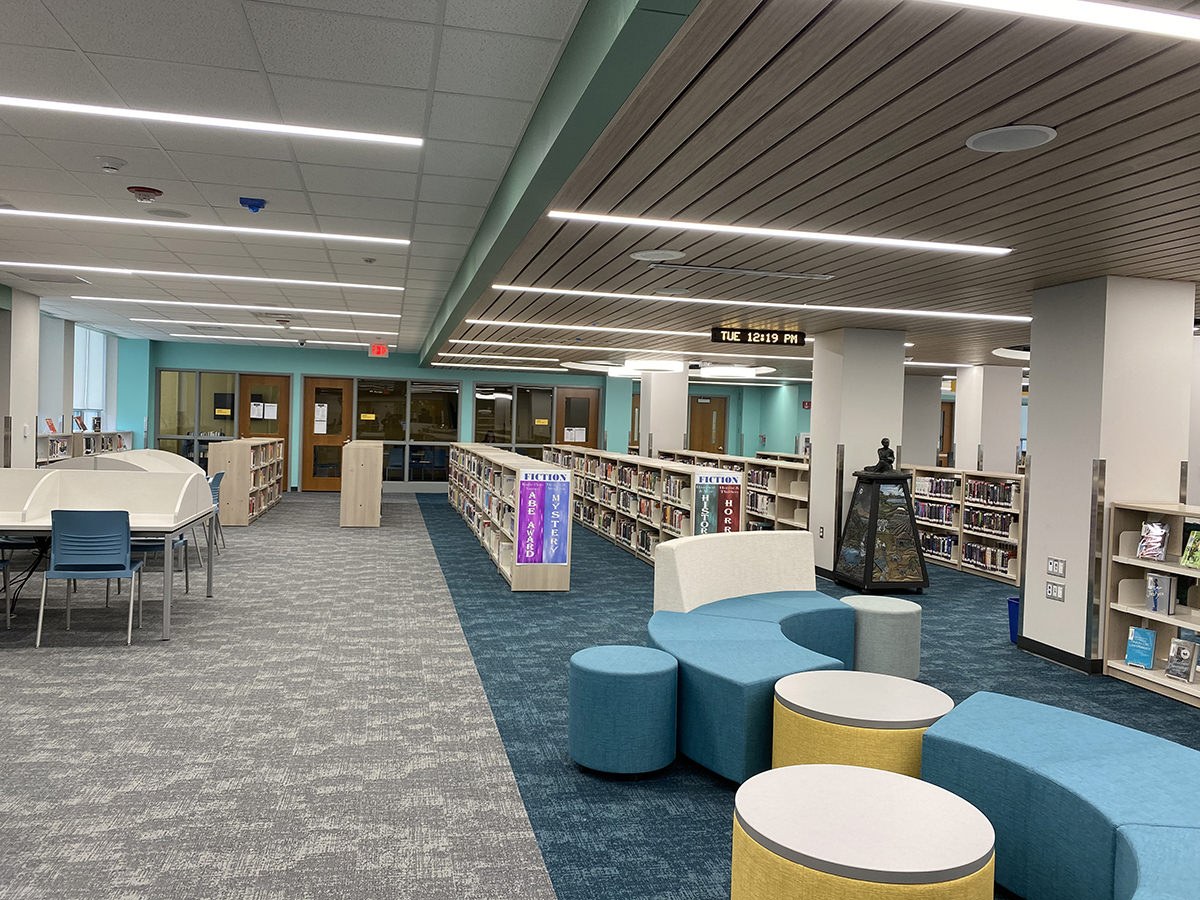 hinsdale-south-high-school-gallery-mediatechnologies